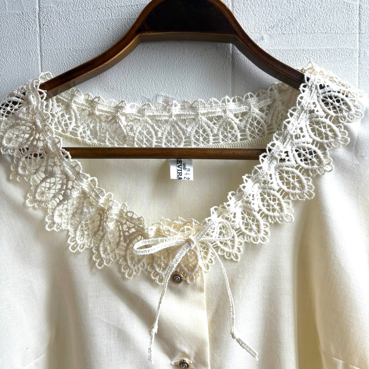 【古着】ユーロヴィンテージ 刺繍ブラウス オフホワイト