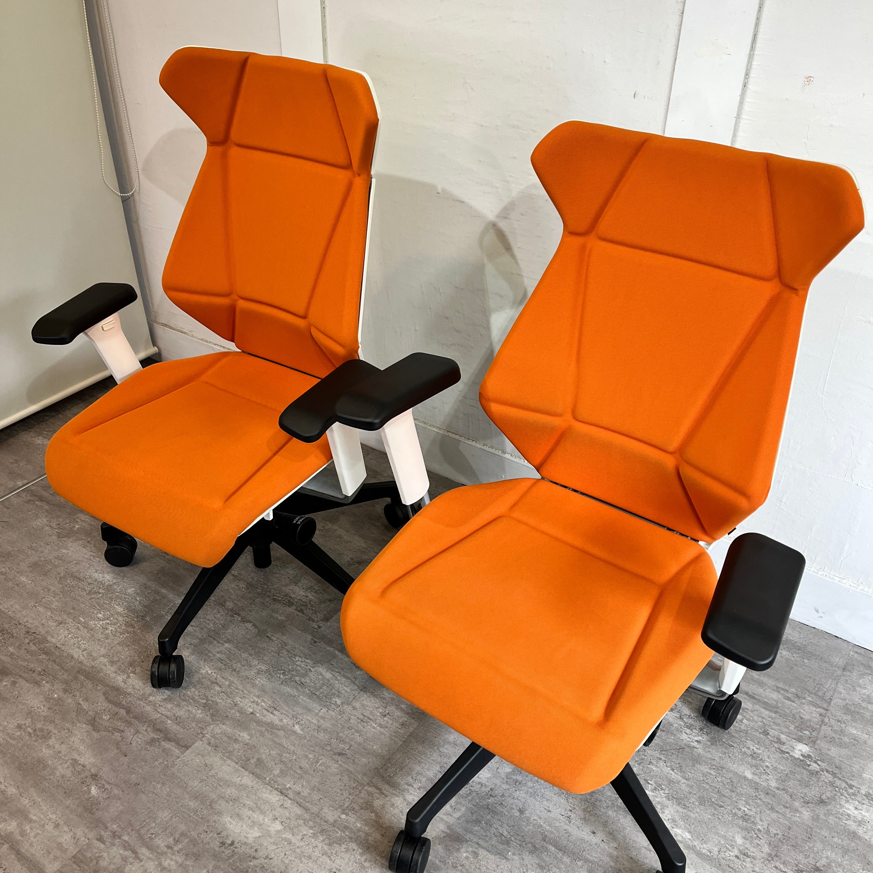 イトーキ / ITOKI フリップフラップ チェア KF-837GC-TW ハイバックアームチェア ／ オフィスチェア ゲーミングチェア