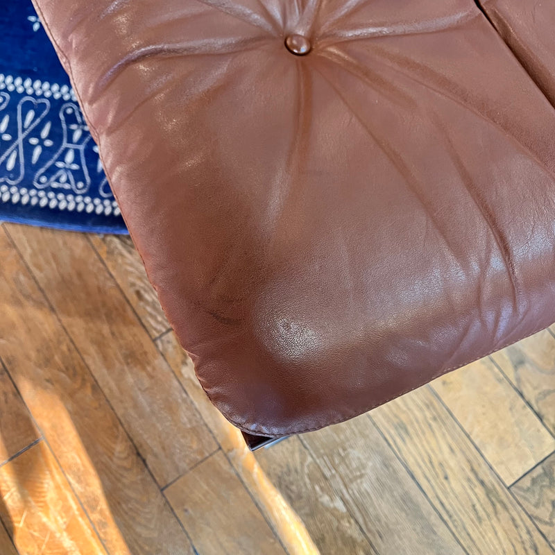 展示品ビンテージウエストノーファ革レザーオットマンスツール北欧 展示品ビンテージウエストノーファ革レザーオットマンスツール北欧