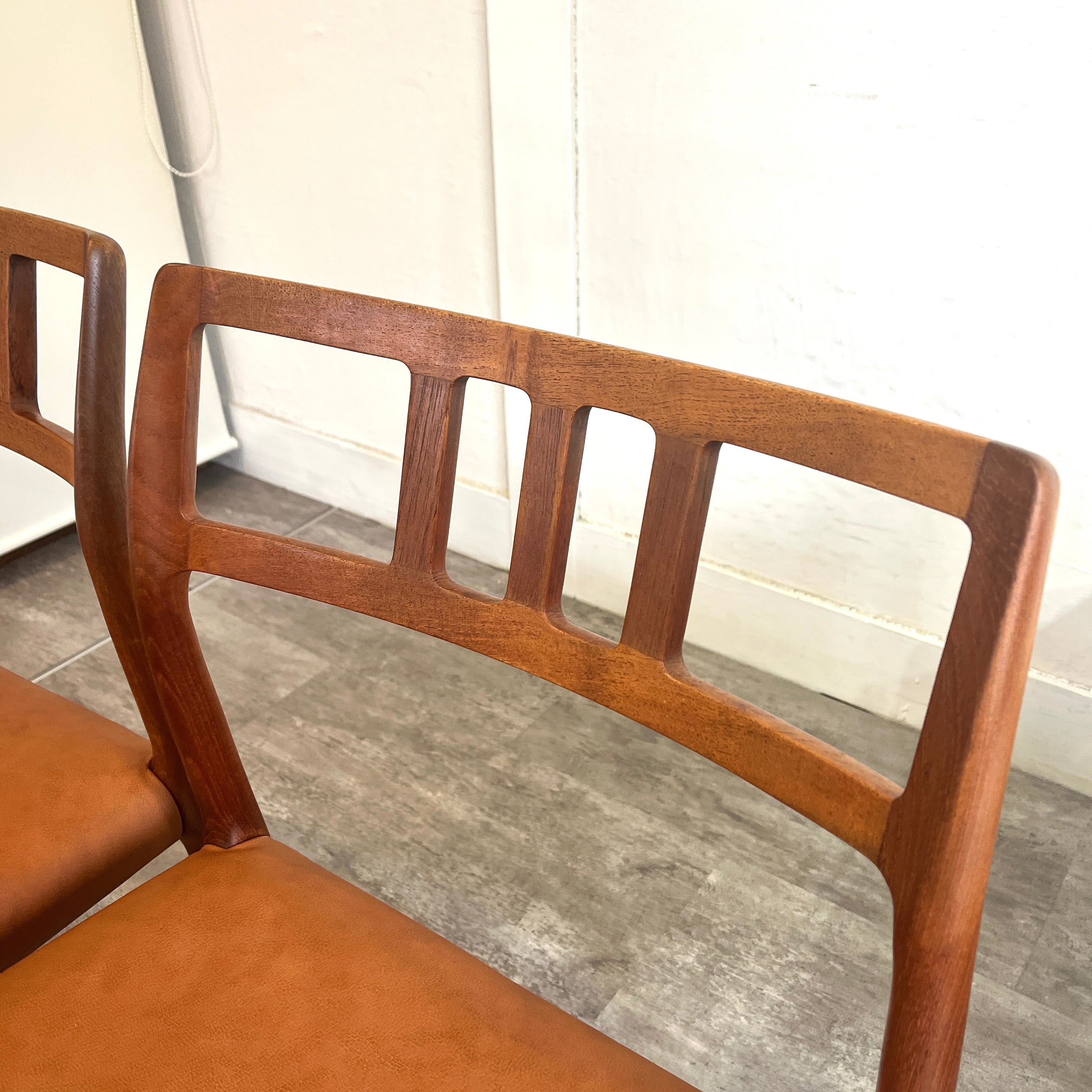 J・L・モラー / J.L.Moller Model79 ダイニングチェア ニールス・Ｏ・モラー Niels O.Moller デンマーク チーク 本革 - Restyle