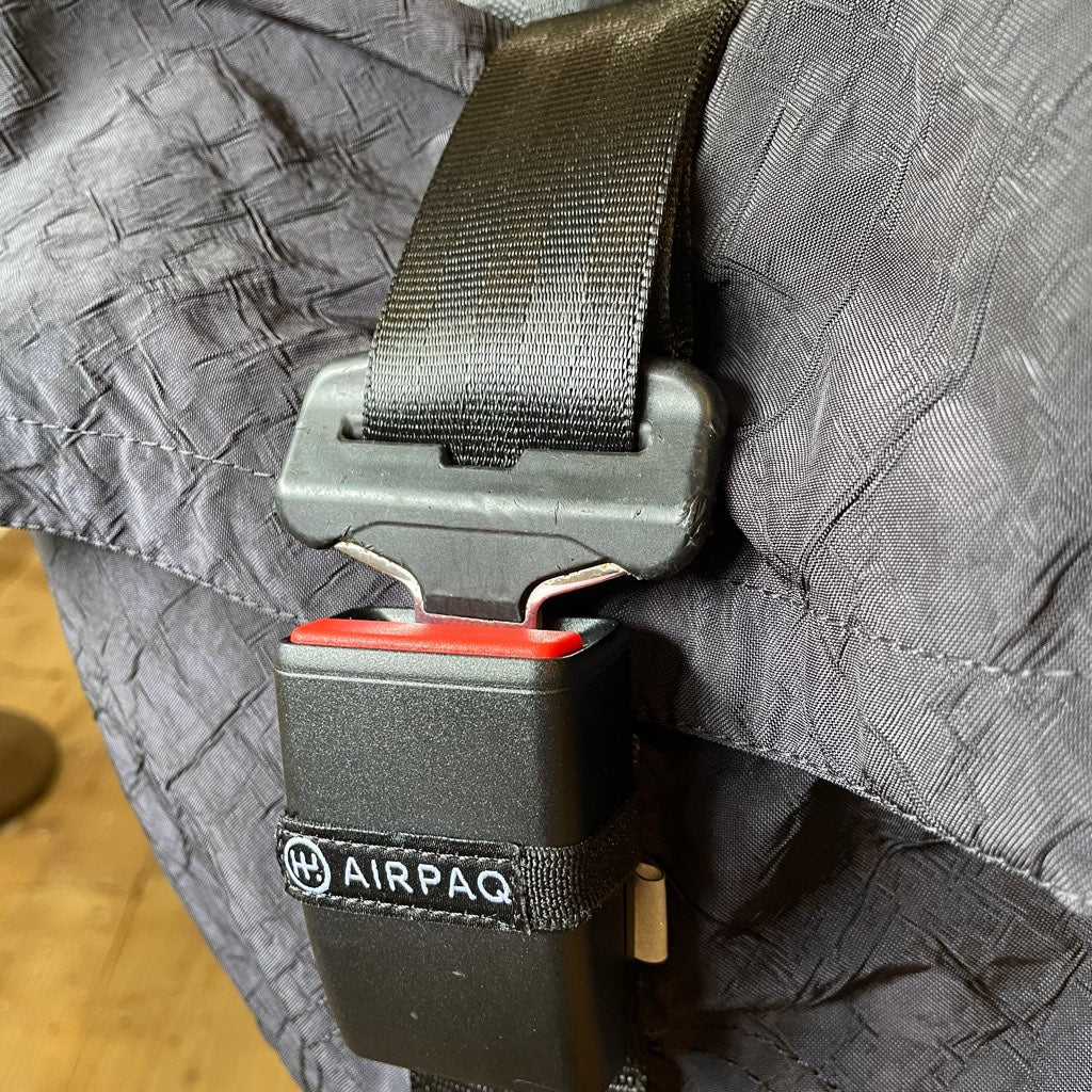 【新品・デッドストック】エアパック / AIR PAQ シートベルト バックパックリュック SDGs  サスティナブル