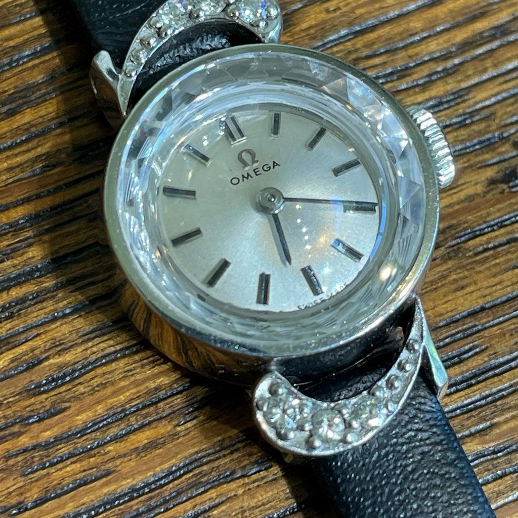 オメガ レディース 18金無垢 1961年製 手巻き カットガラス Ref