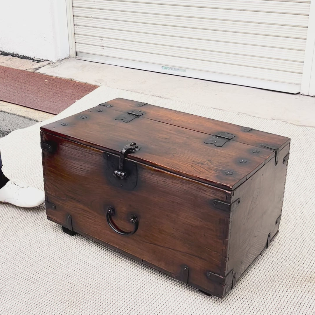 李朝家具 バンダジ 木製収納箱 サイドチェスト タンス レトロ アンティーク 李朝家具 古いバンダジキャビネット｜李朝箪笥・アンティーク収納・古