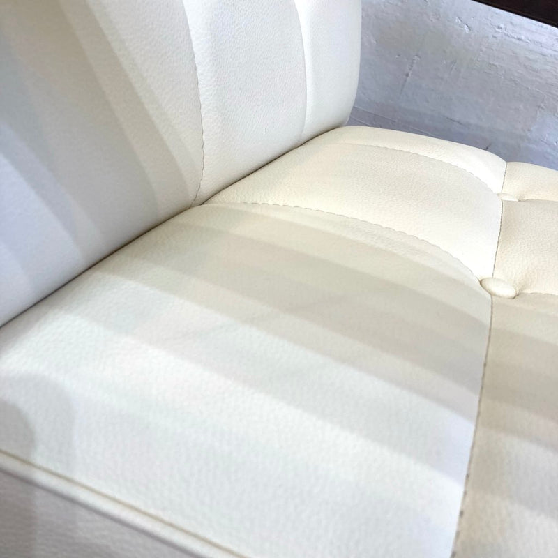 カリモク家具 / karimoku  カリモク60 Kチェア アームチェア スタンダードアイボリー 廃盤色 ホワイト 白 1シーター 1人掛け 中古