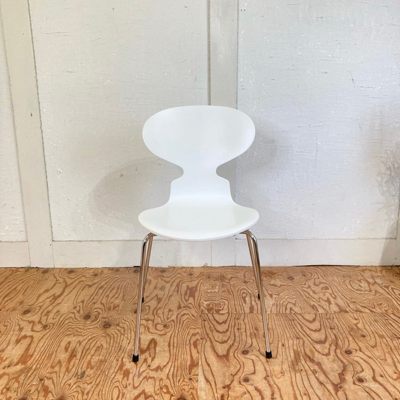 フリッツハンセン / FRITZ HANSEN アントチェア / antchair 【2】 ホワイト アルネ・ヤコブセン 中古