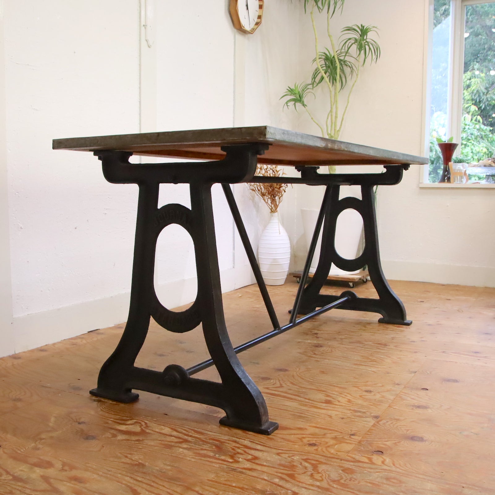 JOURNAL STANDARD FURNITURE CHRYSTIE DINING TABLE / ジャーナルスタンダードファニチャー クリスティ  ダイニングテーブル - インテリア・家具通販【FLYMEe】