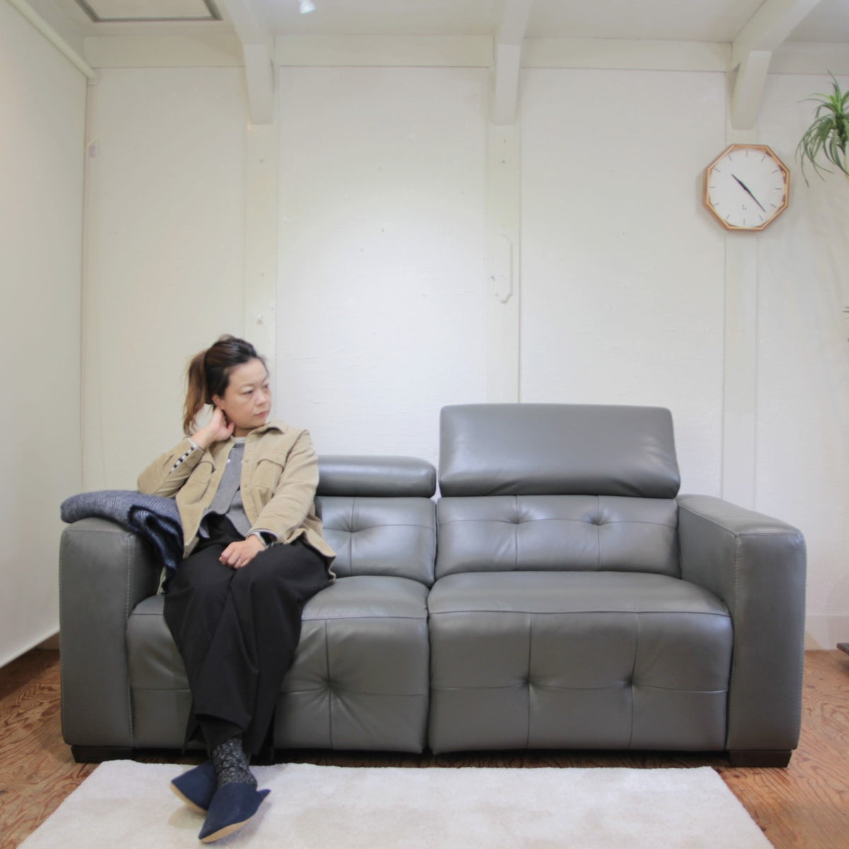 IDC大塚 イーセンアーレン クイーンアン様式 2人がけソフ