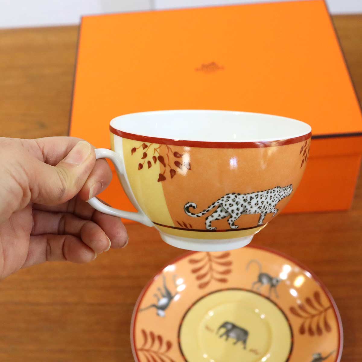 エルメス / HERMES アフリカ / AFRICA ティーカップ＆ソーサ― ブラウン 中古