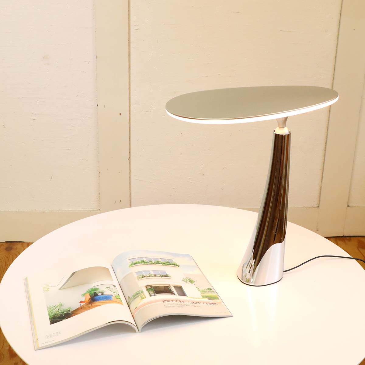 キスデザイン / QisDESIGN コーラルリーフ・テーブルランプ  LED照明 テーブルランプ デスクライト 中古
