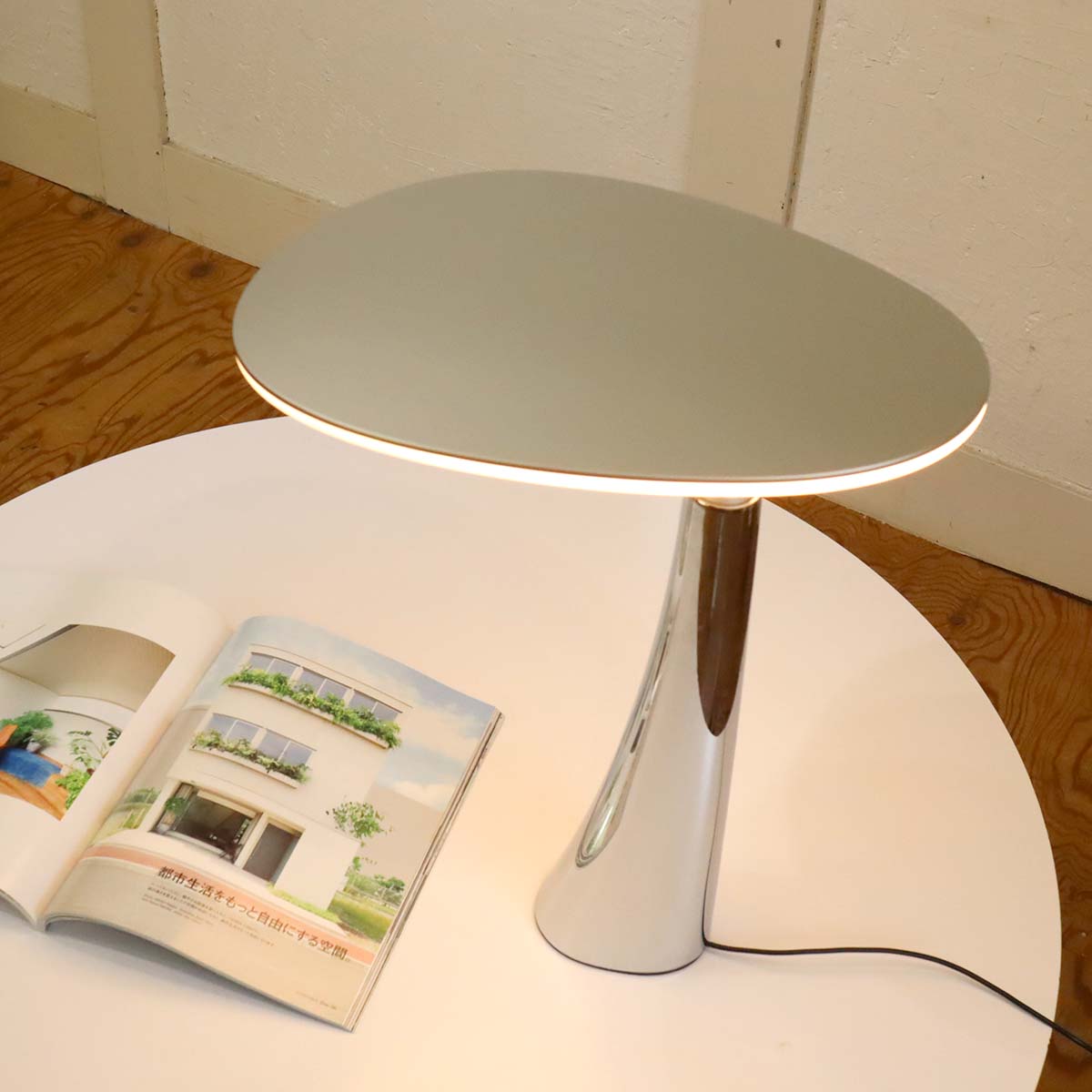 キスデザイン / QisDESIGN コーラルリーフ・テーブルランプ  LED照明 テーブルランプ デスクライト 中古