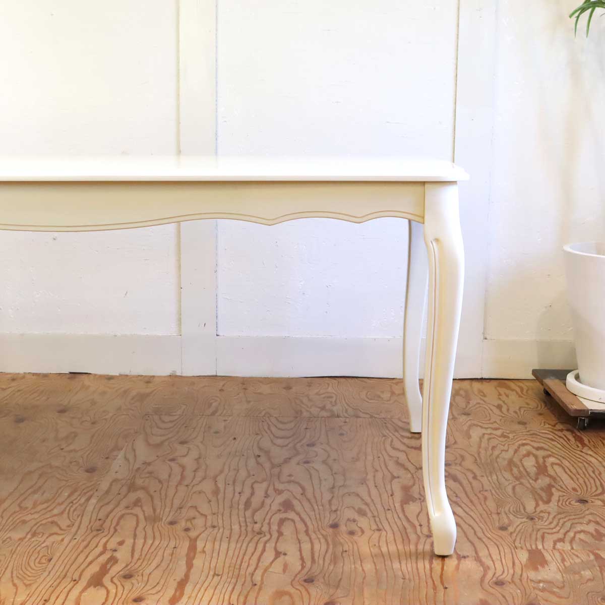 ローラ・アシュレイ / Laura Ashley プロヴァンセル  ダイニングテーブル 姫系ロココ 中古