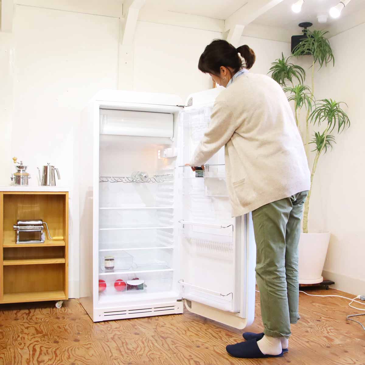 スメッグ / SMEG 電気冷凍冷蔵庫 FAB28U イタリア製 中古 スメッグ / SMEG 電気冷凍冷蔵庫 FAB28U イタリア製 中古
