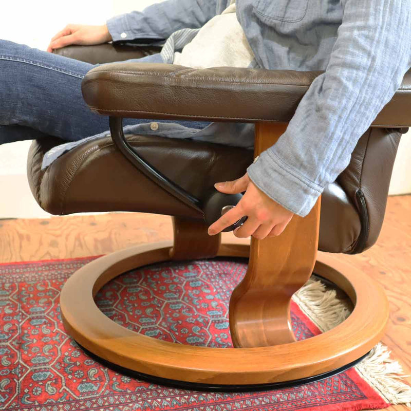 エコーネス / EKORNES コンサルM ストレスレスチェア＆オットマン 本革張り 中古