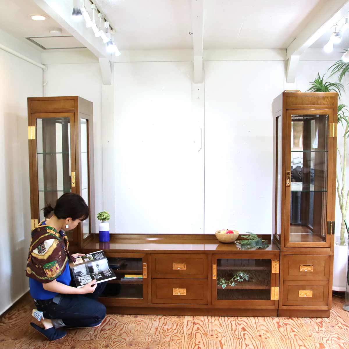 カリモク / karimoku ドマーニ / domani モーガントン / Morganton 飾り棚 左 HHA829HE ガラスショーケース 中古