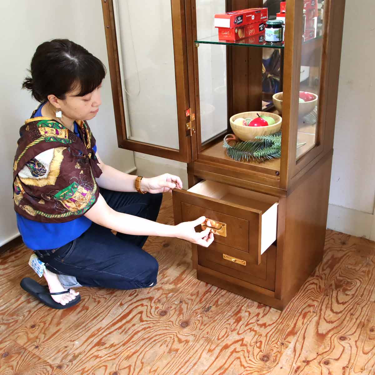 カリモク / karimoku ドマーニ / domani モーガントン / Morganton 飾り棚 左 HHA829HE ガラスショーケース 中古