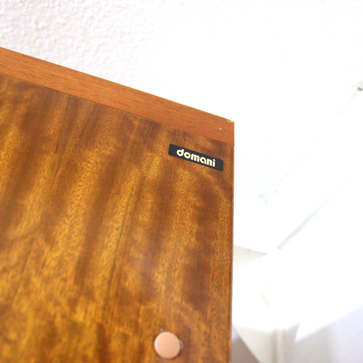 カリモク / karimoku ドマーニ  フォルザ キュリオ  飾り棚   コレクションボード 中古