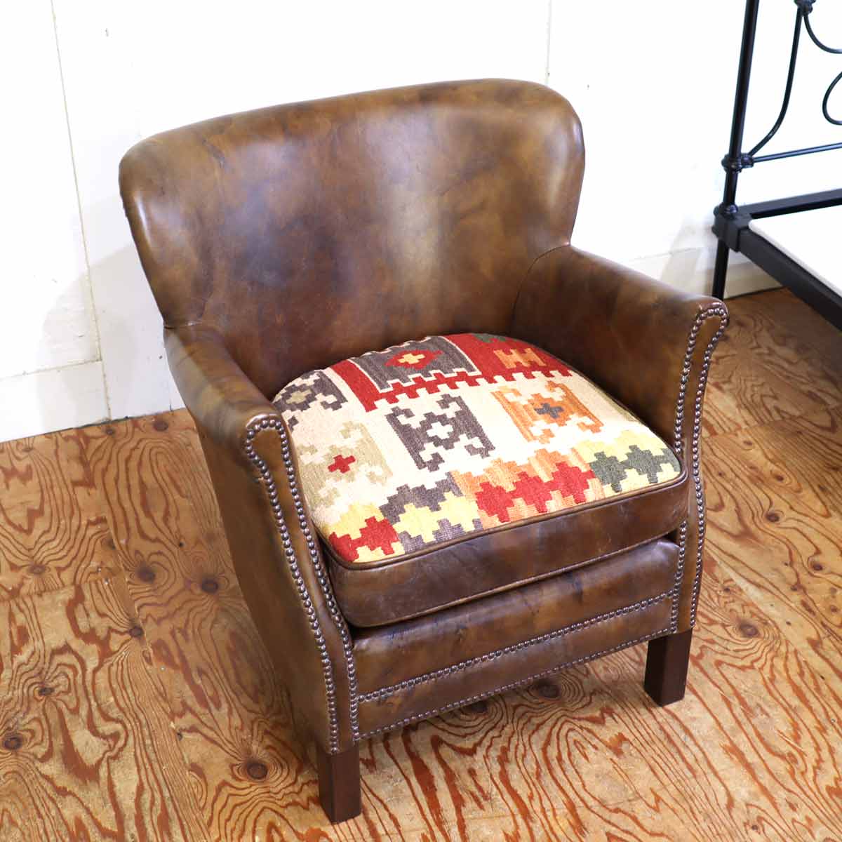ハロ / HALO プロフェッサーアームチェア / PROFESSOR ARM CHAIR バイカータン 1人掛け 中古