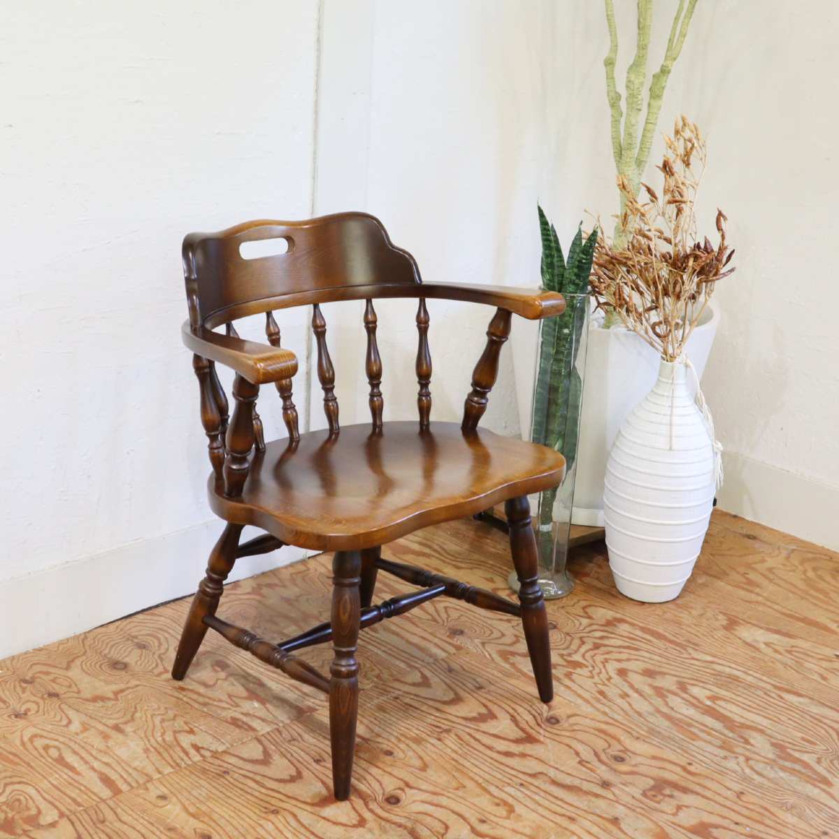 飛騨産業　ウィンザーチェア　キャプテンチェア　リベット打　レザー座面　2脚　HZ 飛騨産業 ウィンザーチェア キャプテンチェア リベット打 レザー