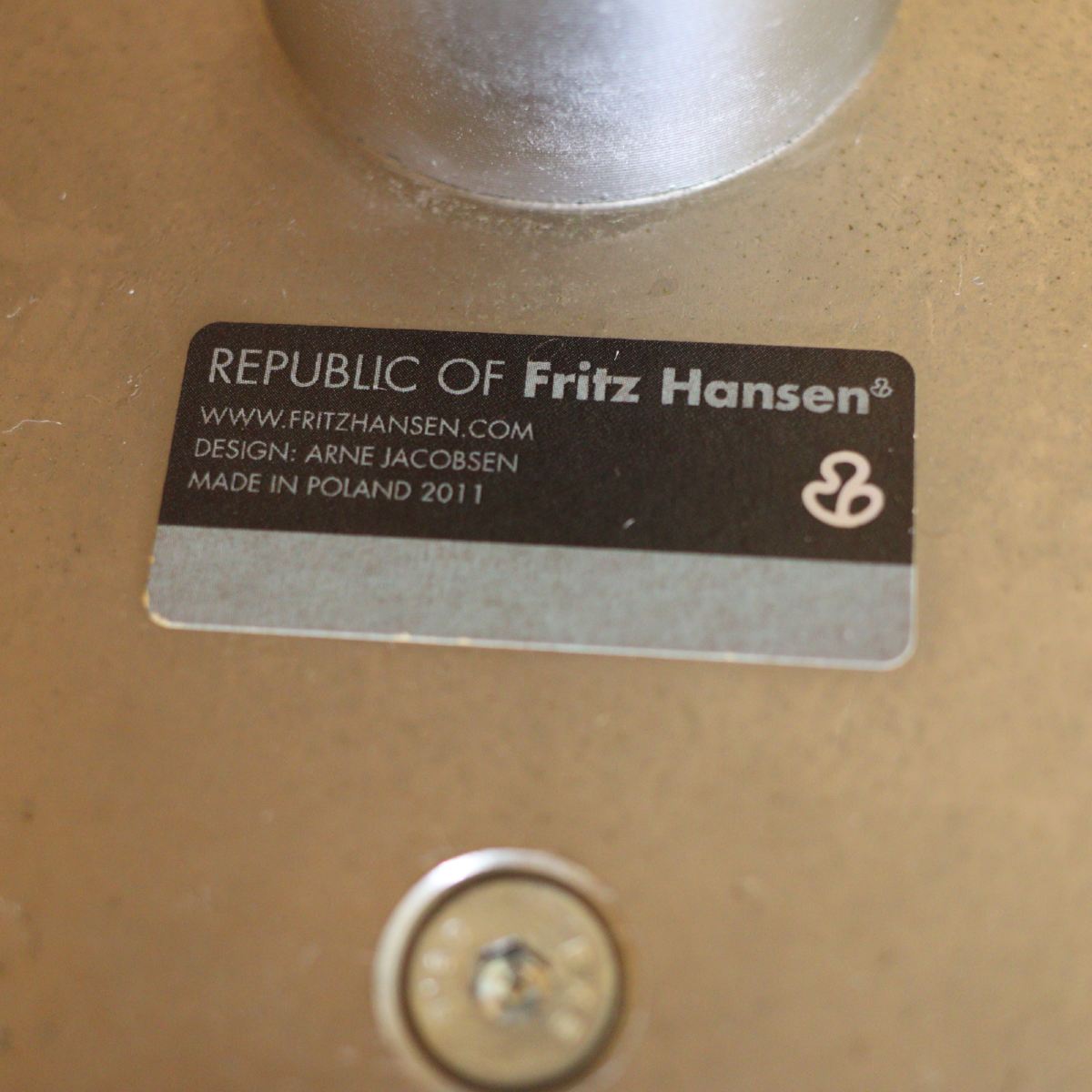フリッツハンセン / FRITZ HANSEN スワンチェア / SWAN クヴァドラ 水色 ライトブルー アルネ・ヤコブセン 北欧デンマーク 張替え済 中古