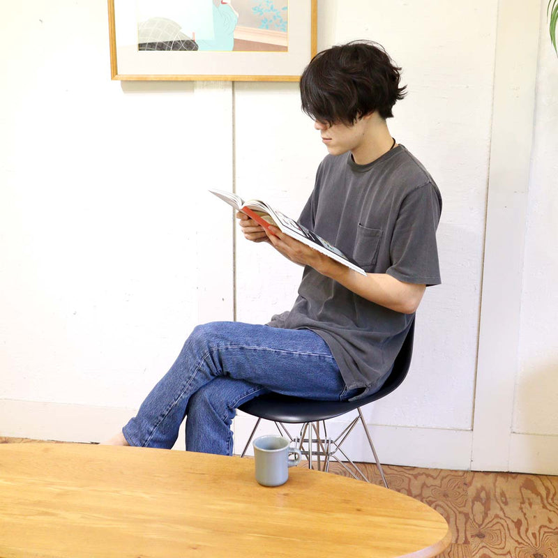 ハーマンミラー / Herman Miller ヴィトラ / Vitra サイドシェルチェア ブラック チャールズ＆レイ・イームズ エッフェルベース 中古