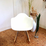 ハーマンミラー / Herman Miller イームズ プラスチックシェル アームシェル ロッカーベース 中古