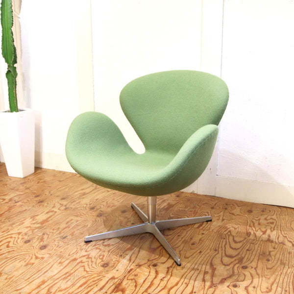 フリッツハンセン / FRITZ HANSEN スワンチェア / SWAN クヴァドラ 緑 グリーン アルネ・ヤコブセン 北欧デンマーク 中古<i>動画</i>