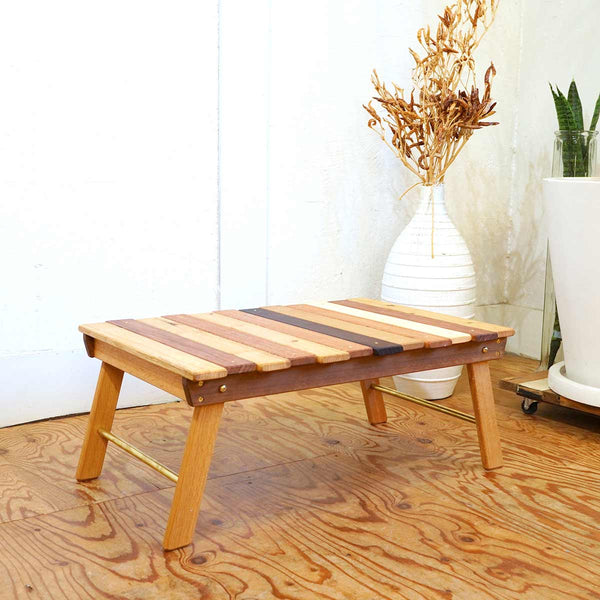 リバイブモブラープロジェクト アウトドアテーブル 真鍮 総無垢材 不要になった古い家具の木材から作った 折り畳めるテーブル SDGs 【小】