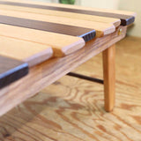 リバイブモブラープロジェクト 総無垢材 不要になった古い家具の木材から作った 折り畳めるテーブル 【小】 アウトドアテーブル 地球環境にいちばん優しい家具 SDGs