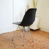 ハーマンミラー / Herman Miller サイドシェルチェア ブラック チャールズ＆レイ・イームズ エッフェルベース 中古