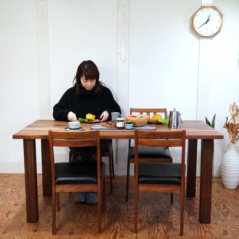 リバイブモブラープロジェクト リメイクテーブル ウォールナット無垢材 ダイニングテーブル 再生家具 地球環境にいちばん優しい家具