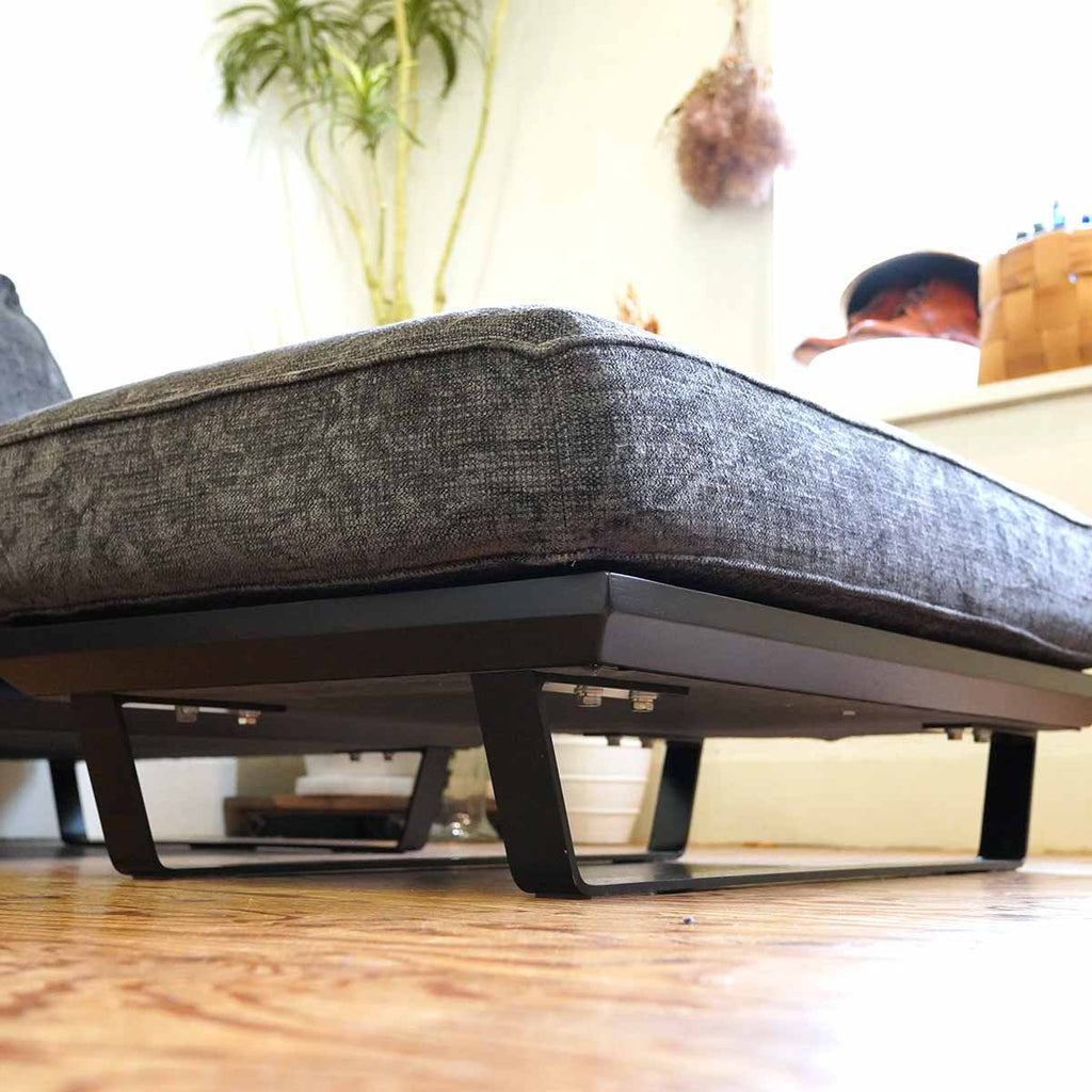 超人気の HUKLA カストール スツール オットマン オットマン