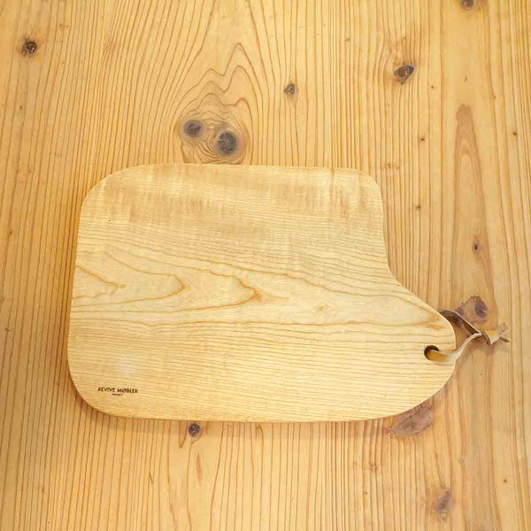リバイブモブラープロジェクト 不要になった古い家具の木材から作ったカッティングボード セン SDGs【1】 地球環境にいちばんやさしい雑貨