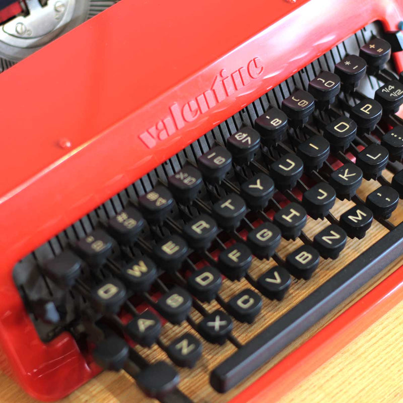 オリベッティ / olivetti バレンタイン タイプライター レトロ エットレ・ソットサス ヴィンテージ