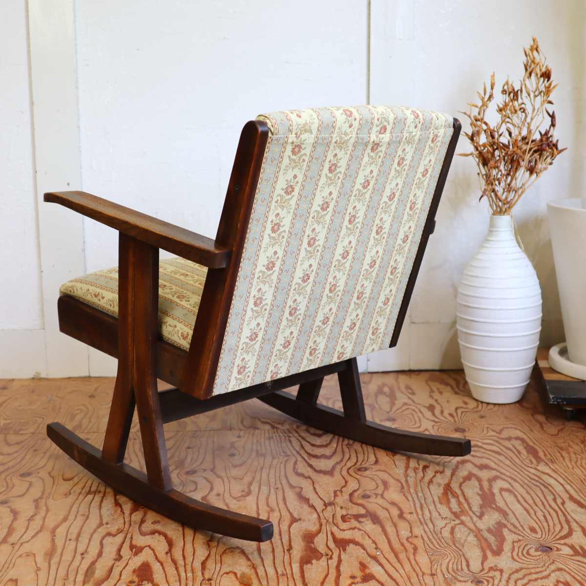レトロポップ花柄ロッキングチェアレトロサイケミッドセンチュリー北欧