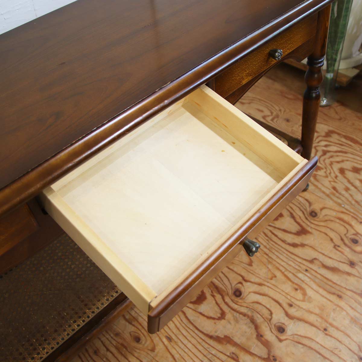 karimoku / カリモク家具  コロニアル コンソールテーブル 中古