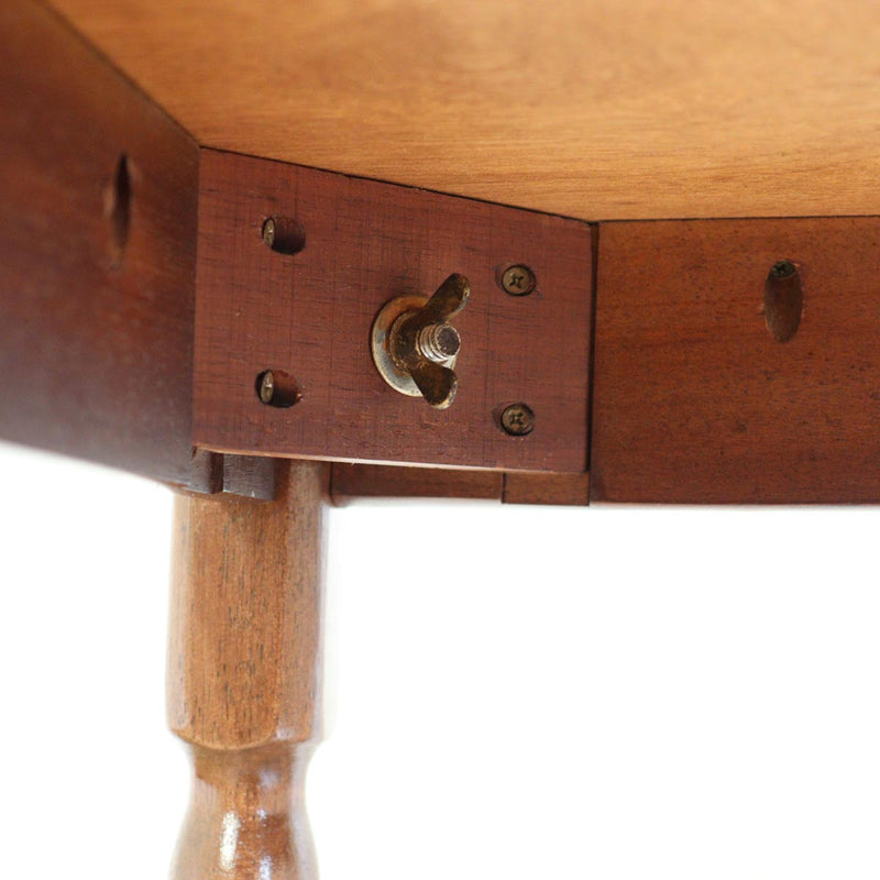 リバイブモブラープロジェクト 不要になった古い家具の木材から作った スクラップウッドデスク テーブル
