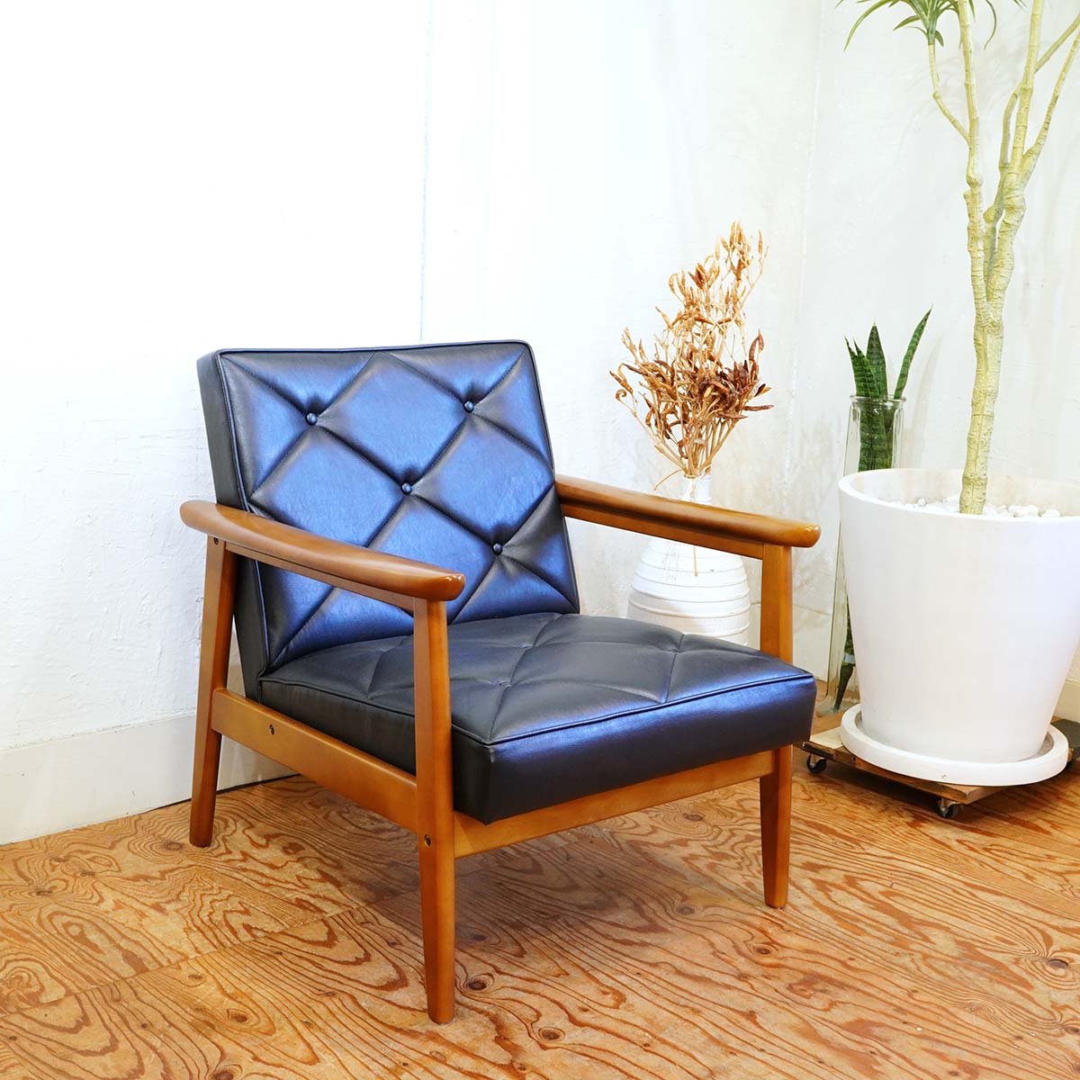 カリモク家具 / karimoku WS11モデル 肘掛け椅子 アームチェア 1人掛け ソファ WS1120BW 【2】 中古