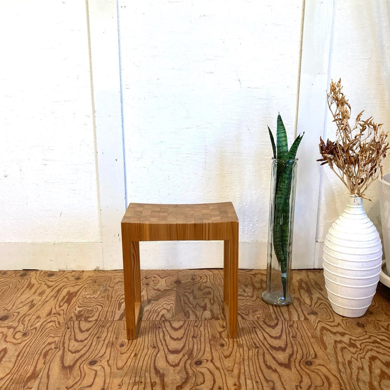 SUGI LIFE 智頭杉の匠 寄木 スツール 展示品