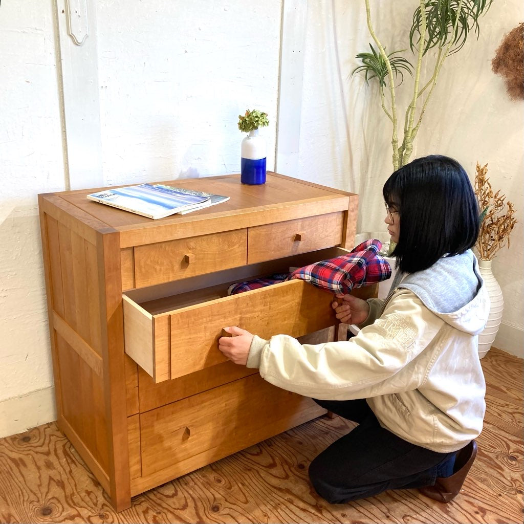 サーブ / SERVE チェスト たんす メープル 無垢材 ４段チェスト 中古