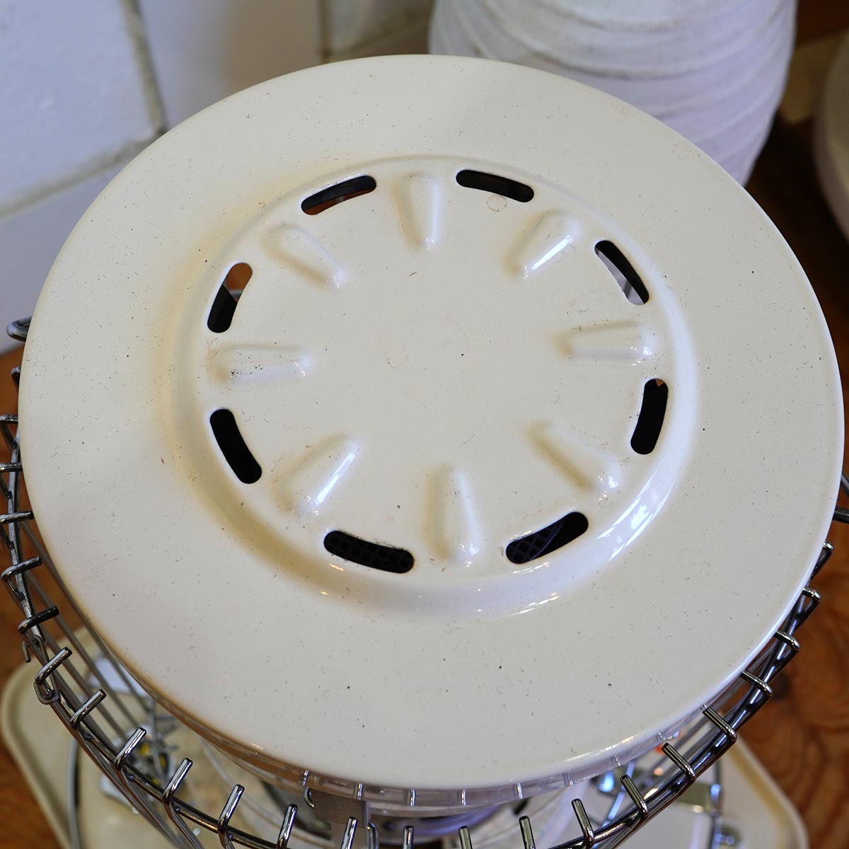 アラジン / Aladdin ブルーフレームヒーター 石油ストーブ 39型 BF3907 クリーム ホワイト 中古