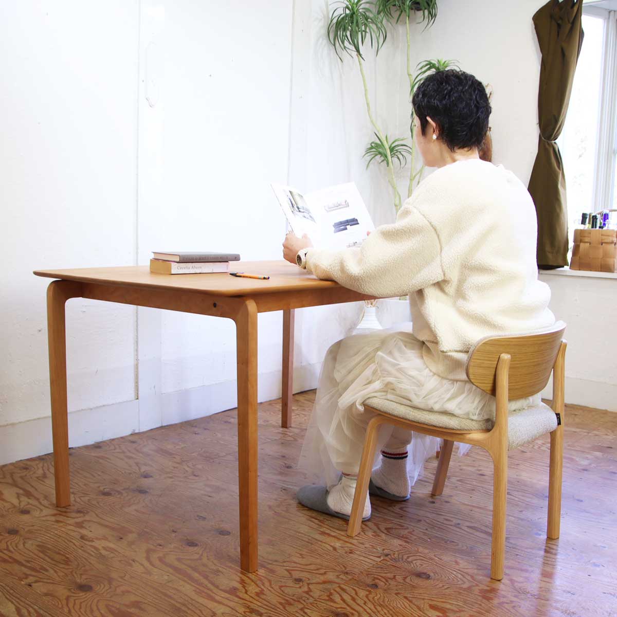 デント / DENTO リッショ / LISCIO ダイニングテーブル 無垢材 未使用品
