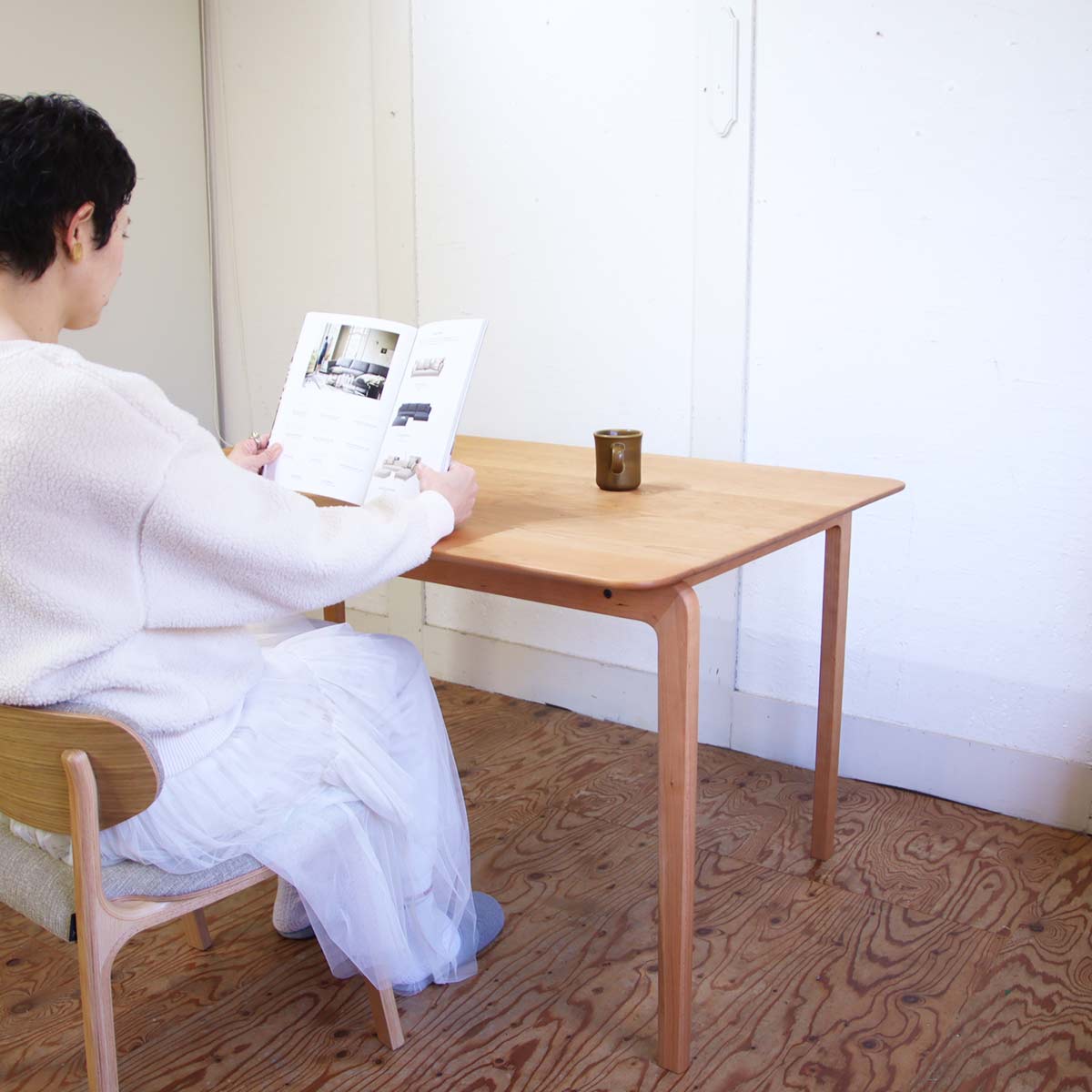 デント / DENTO リッショ / LISCIO ダイニングテーブル 無垢材 未使用品