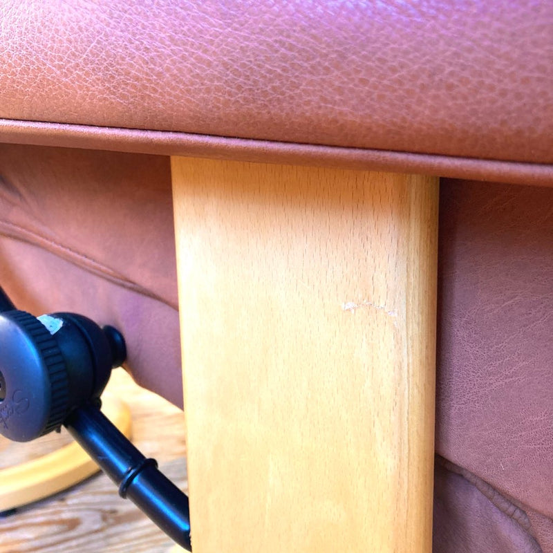エコーネス / EKORNES ロイヤル ストレスレスチェア ＆ オットマン テーブル付き リクライニングチェア 本革 中古