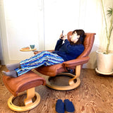 エコーネス / EKORNES ロイヤル ストレスレスチェア ＆ オットマン テーブル付き リクライニングチェア 本革 中古