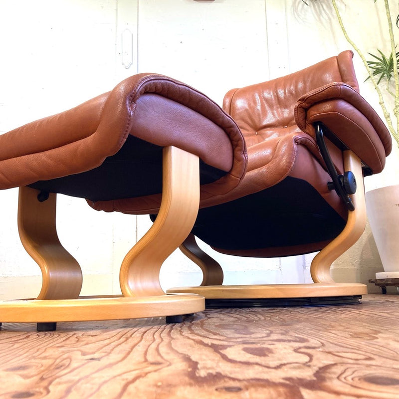 エコーネス / EKORNES ロイヤル ストレスレスチェア ＆ オットマン