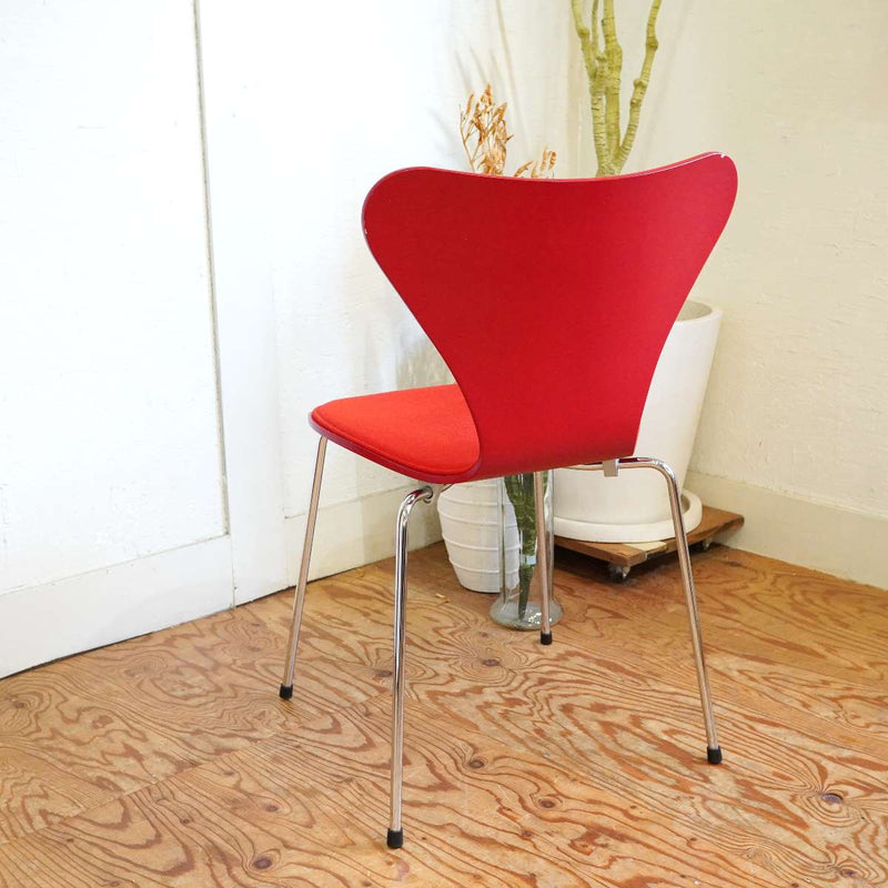 フリッツ・ハンセン / FRITZ HANSEN セブンチェア レッド フロントパディング アルネ・ヤコブセン 中古