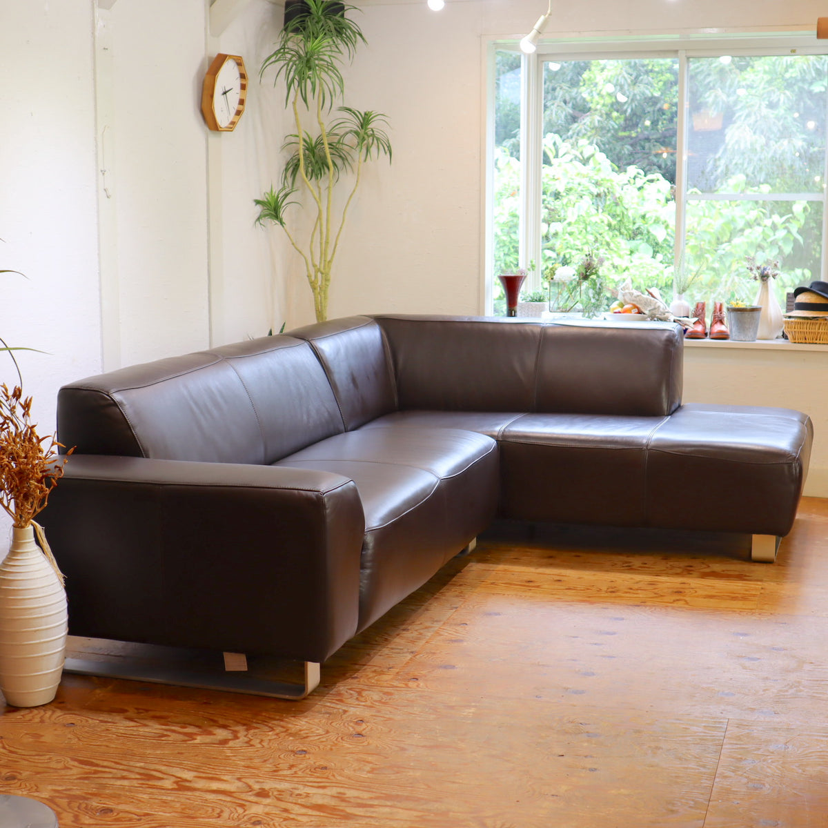 IDCcouch-1.jpg?crop=center& 