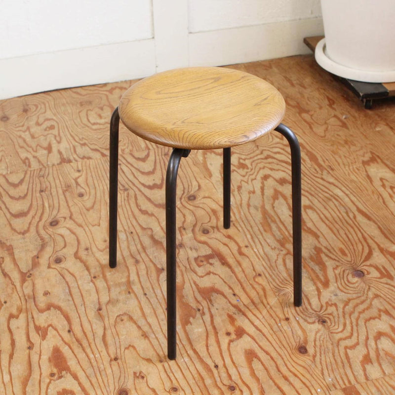 SUTTO STOOL